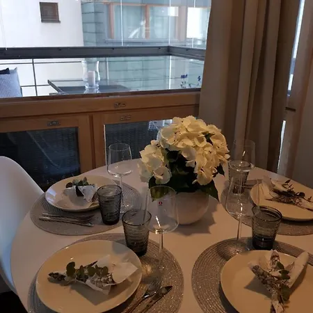 2ndhomes Deluxe Kamppi Center With Sauna Апартаменты *